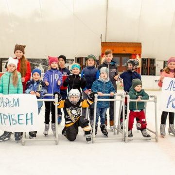 Вінничани просять владу підтримати і зберегти “Льодовий клуб”