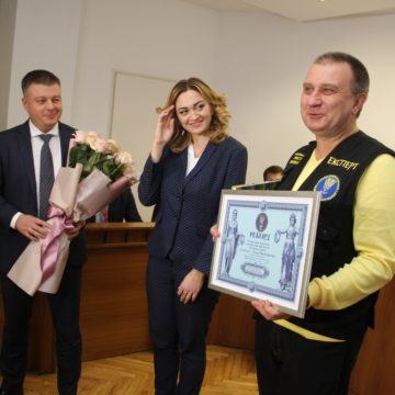 Вінничанка стала найдипломованішою українкою