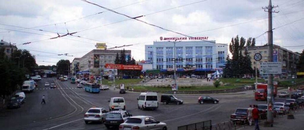 Нова петиція: перейменувати площу Гагаріна на Зеленського