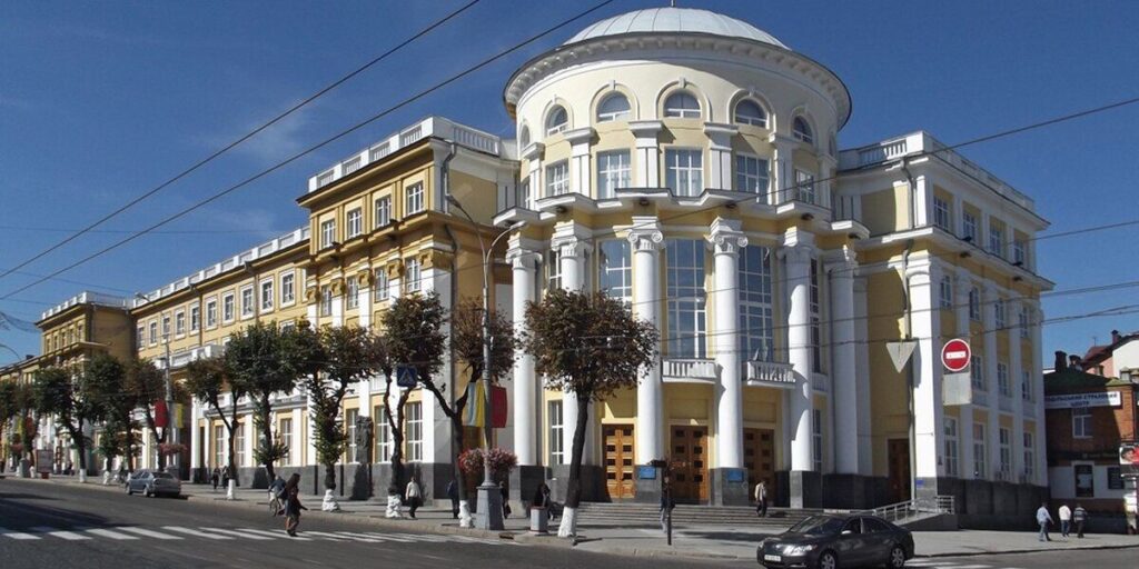 Пленарне засідання чергової 41 сесії Вінницької облради 7 скликання відбудеться 17 грудня. На розгляд пленарного засідання сесії виносять 71 питання.