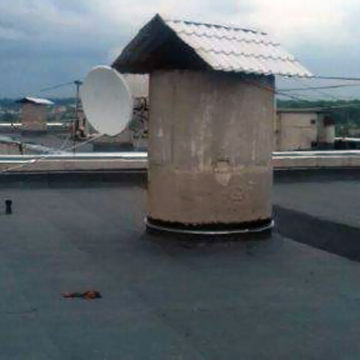 Ремонт дахів є одним із найбільш затребуваних видів капітальних робіт у багатоповерхівках.