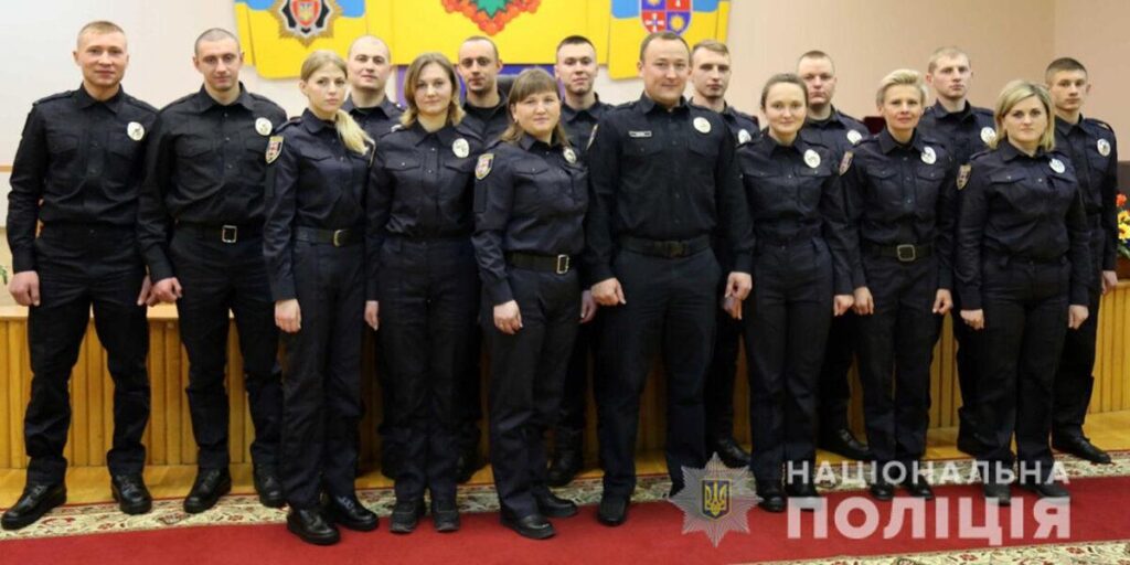 На вірність українському народові у Вінниці присягнули 15 поліцейських
