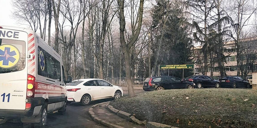 Жителі Вінниці можуть повідомляти про неправильно припаркований транспорт у Viber