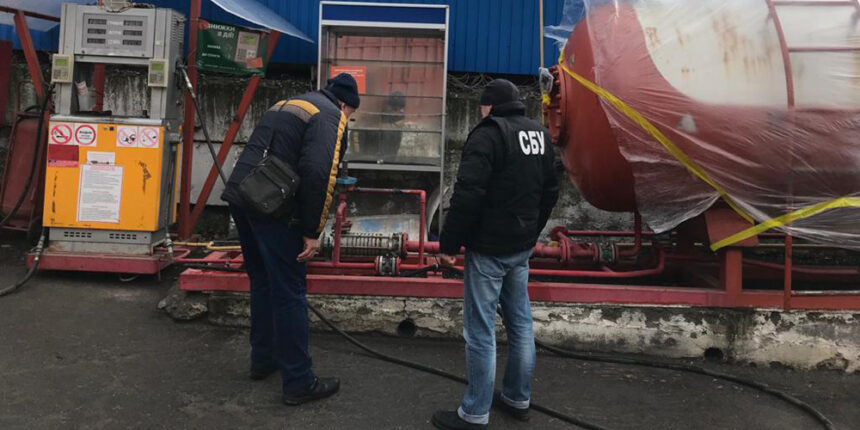 На Вінниччині СБУ блокувала діяльність нелегальних автозаправок