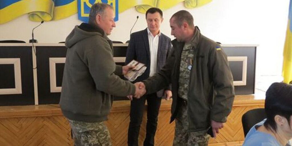 Мешканець Браїлова отримав відзнаку «За оборону Дебальцево»