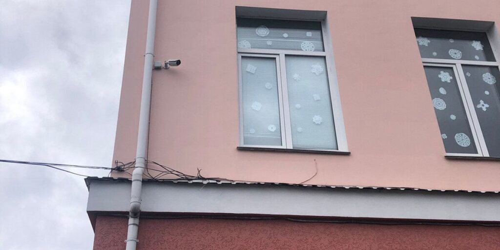 У Калинівці на Вінниччині на території шкіл та дитсадочків встановлюють відеокамери