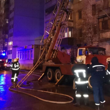 У Вінниці згоріла квартира захаращена сміттям - загинула 49-річна жінка