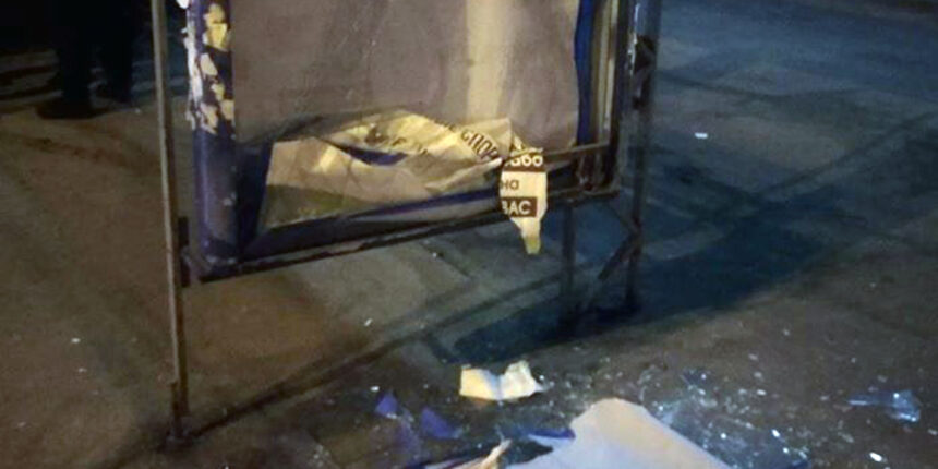 У Вінниці затримали хуліганів, які пошкодили рекламний щит