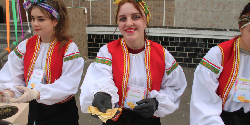 Понад 12 літрів молока і 13 кг борошна на млинці: як у Вінниці святкували Масляну