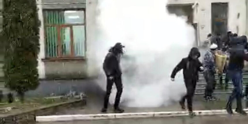 Затриманим за хуліганство у Жмеринській міськраді оголосили про підозру