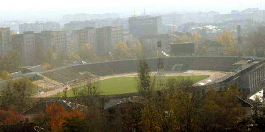 У Вінниці просять відбудувати стадіон Локомотив