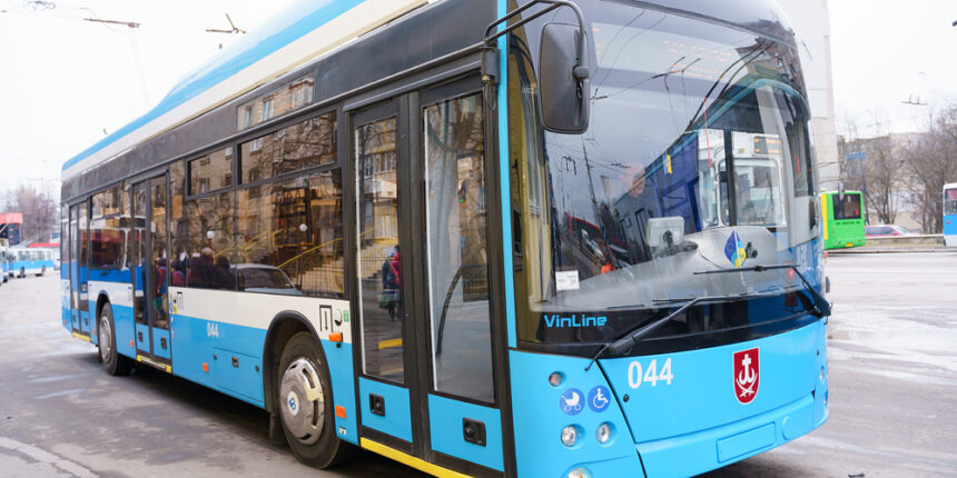 Вінничани, які надають соціальні послуги, зможуть користуватись громадським транспортом