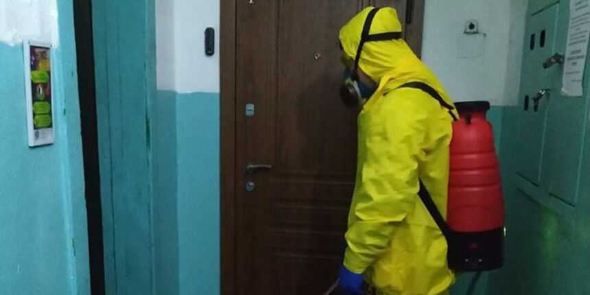 Вінничанам підказали куди скаржитись, якщо під'їзди не дизінфікують