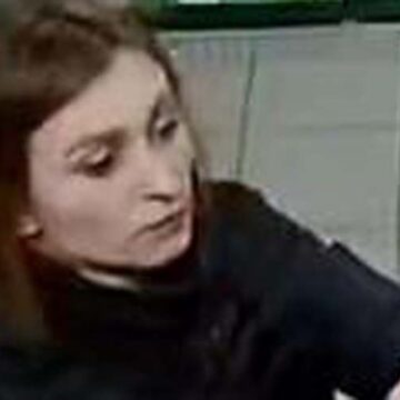 Поліція Вінниці просить допомогти встановити особу жінки, яка зображена на фото