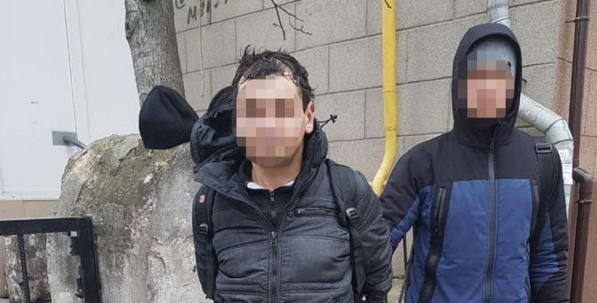 Вінницькі оперативники затримали групу “квартирників”