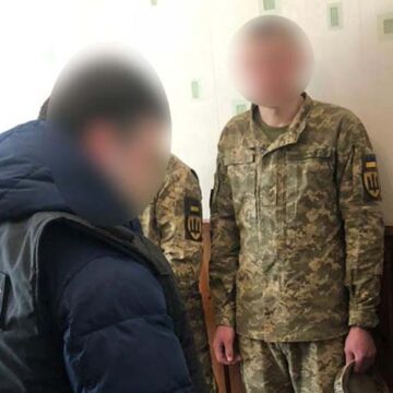 На Вінниччині затримали військового офіцера за підозрою в одержанні хабара