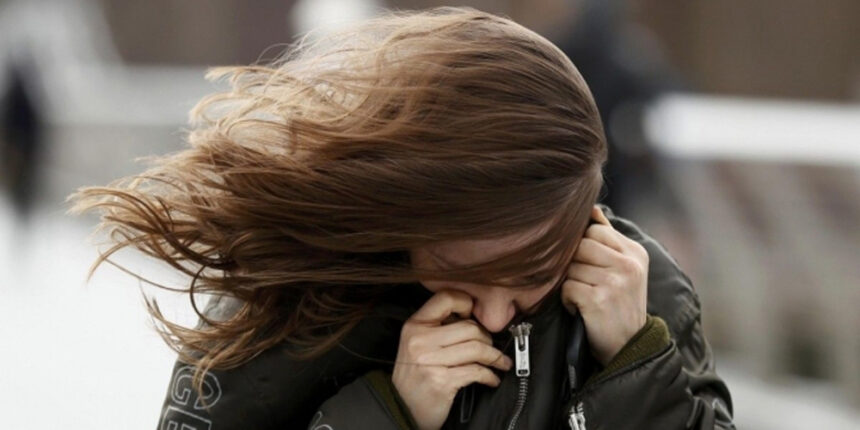 Вінничан попереджають про сильні пориви вітру