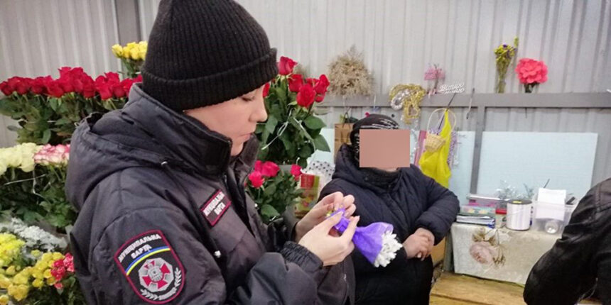 Муніципальна варта Вінниці склала протокол на торгівку підсніжниками