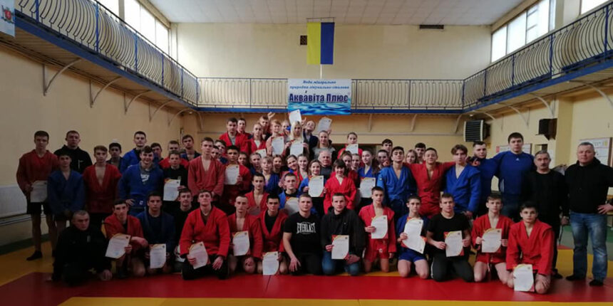 Команда Вінниці виборола Кубок області з боротьби самбо