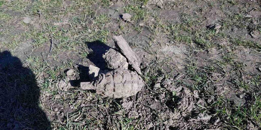 У Томашпільському районі селяни відкопали гранату
