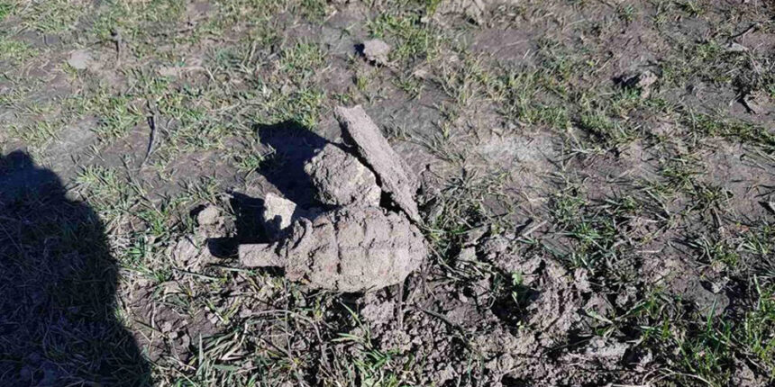 У Томашпільському районі селяни відкопали гранату