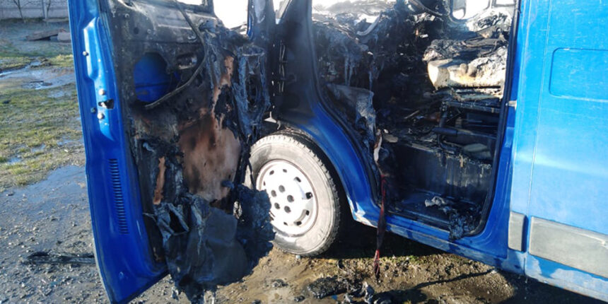 У Сутисках згорів мікроавтобус FIAT DUCATO