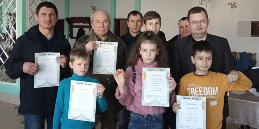 На Вінниччині діти змагалися із дорослими шахістами