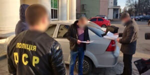 На Вінниччині викрили організовану групу, яка підробляла договори аренди землі