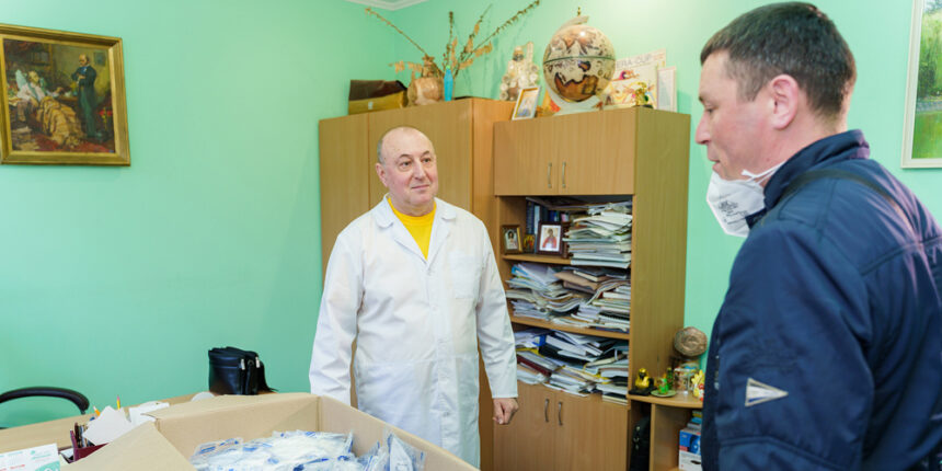 У Вінниці вже розвозять у медичні заклади респіратори, які отримало місто