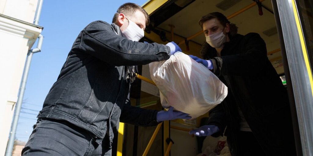 У Вінниці розвозять продукти харчування найнезахищенішим верствам населення