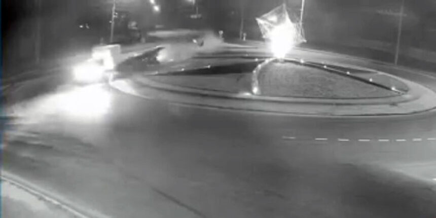 У Вінниці вночі водій Opel протаранив Citroen та втік із місця пригоди пішки