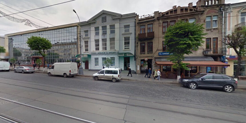 У Вінниці на місяць обмежать рух по вул.Соборній біля будинку №62