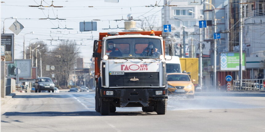 У Вінниці почнуть також дезінфекцію площ і алей
