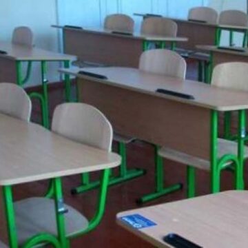 На Вінниччині купили шкільні меблі на 400 тисяч гривень з порушенням закону