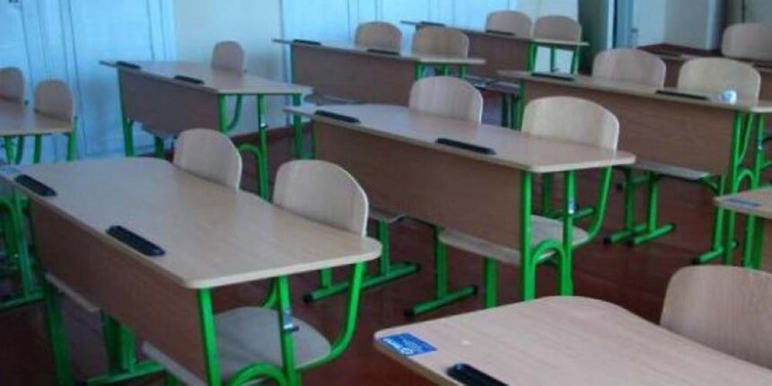 На Вінниччині купили шкільні меблі на 400 тисяч гривень з порушенням закону