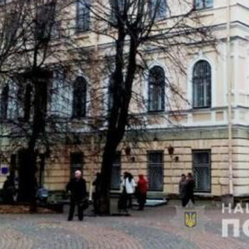 У Вінниця поліція обстежила приміщення суду - вибухівку не знайшли