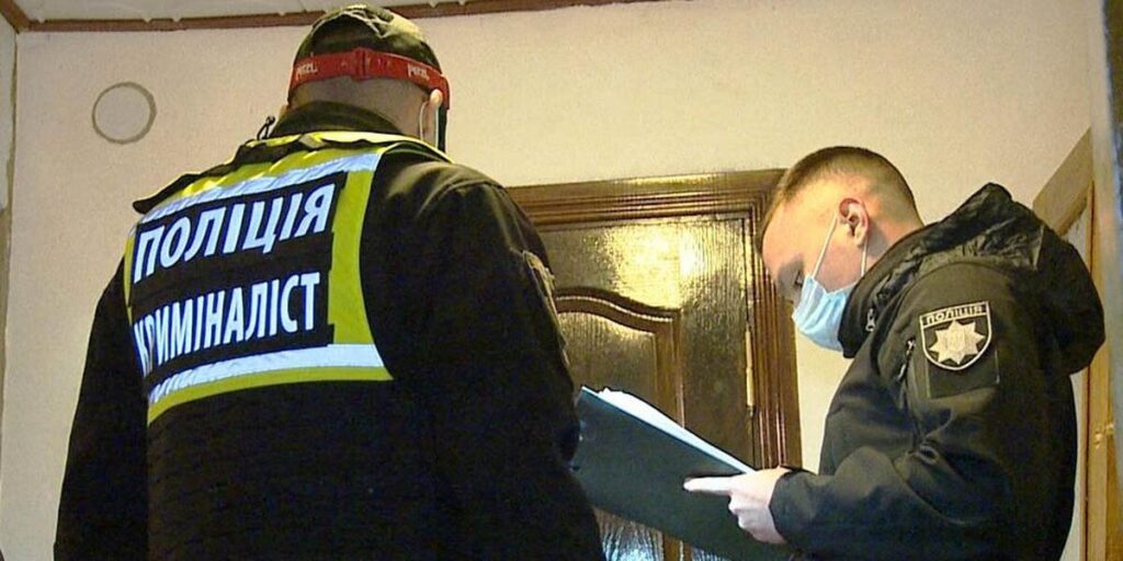 На Вінниччині зловмисник влаштував стрілянину з власного будинку