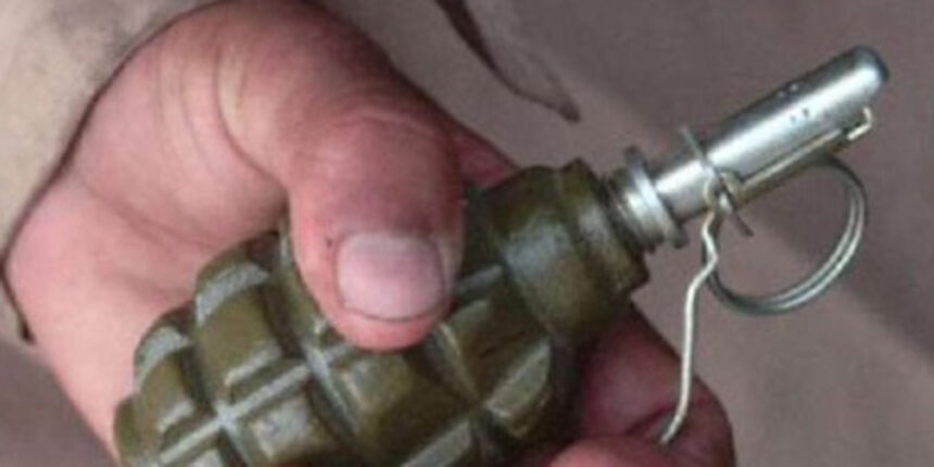 На Вінниччині нетверезий чоловік погрожував себе підірвати гранатою