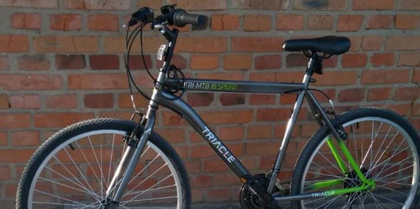 У Вінниці 17-річний хлопець відібрав у чоловіка велосипед