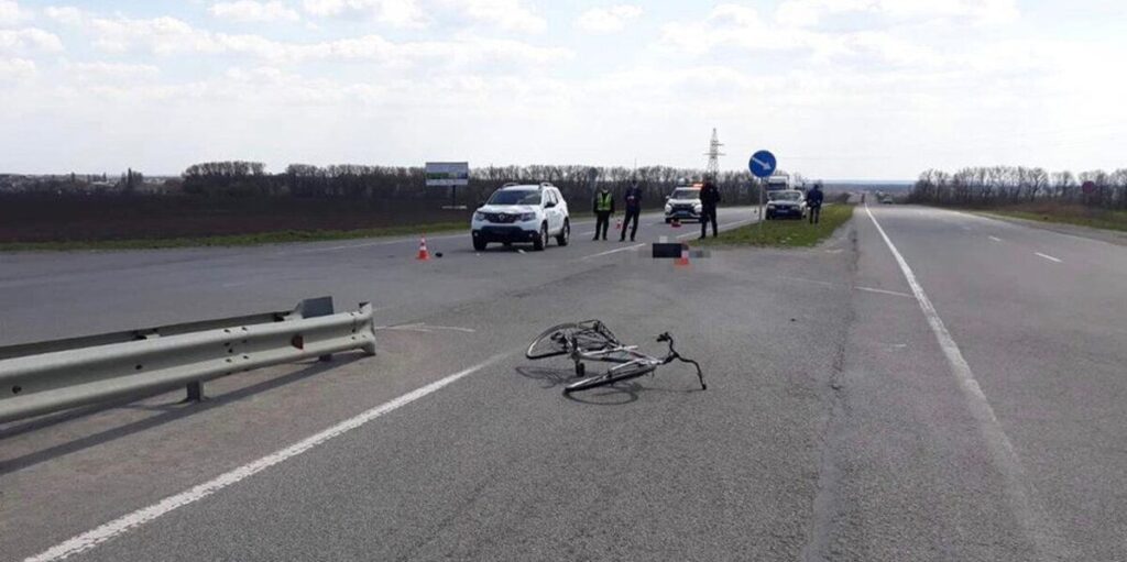 Поблизу Калинівки збили велосипедиста