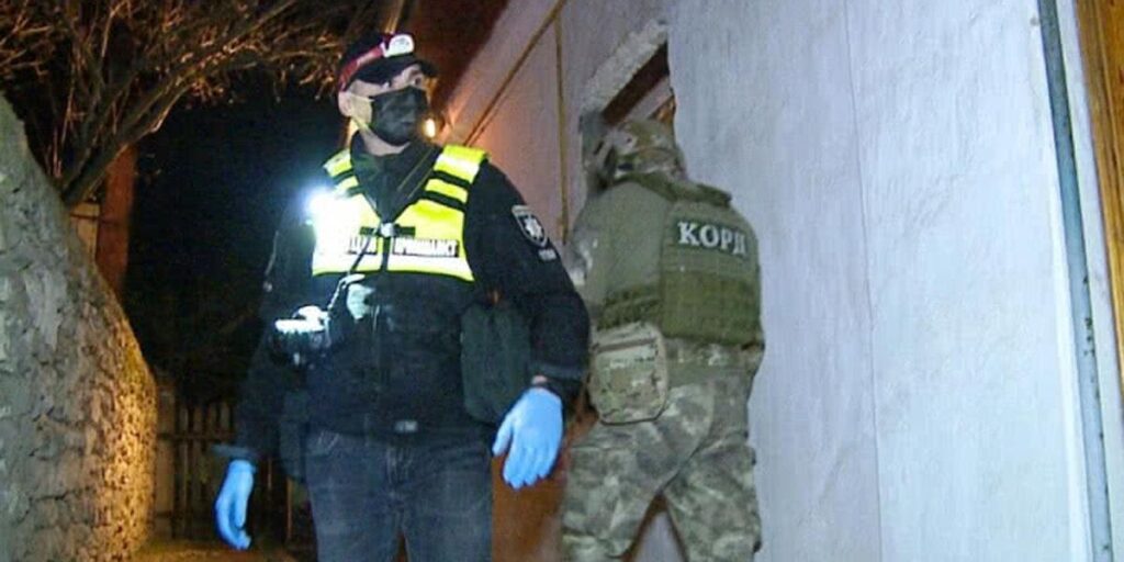 Мешканцю Шаргороду, який поранив правоохоронців, обрано запобіжний захід
