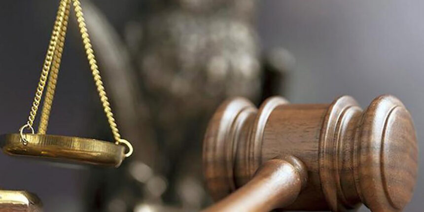 Рецидивіст, який замахнувся на життя поліцейського, отримав 10 років тюрми