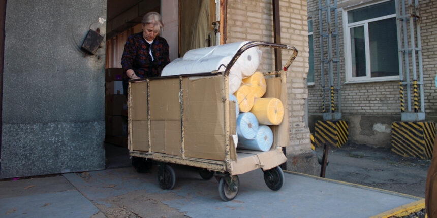 У Калинівці маски для населення пошиють на місцевій швейній фабриці