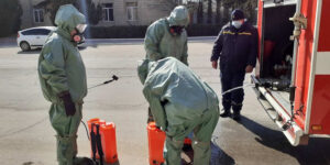 У Шаргороді рятувальники дезінфікують вулиці, магазини, житлові будинки