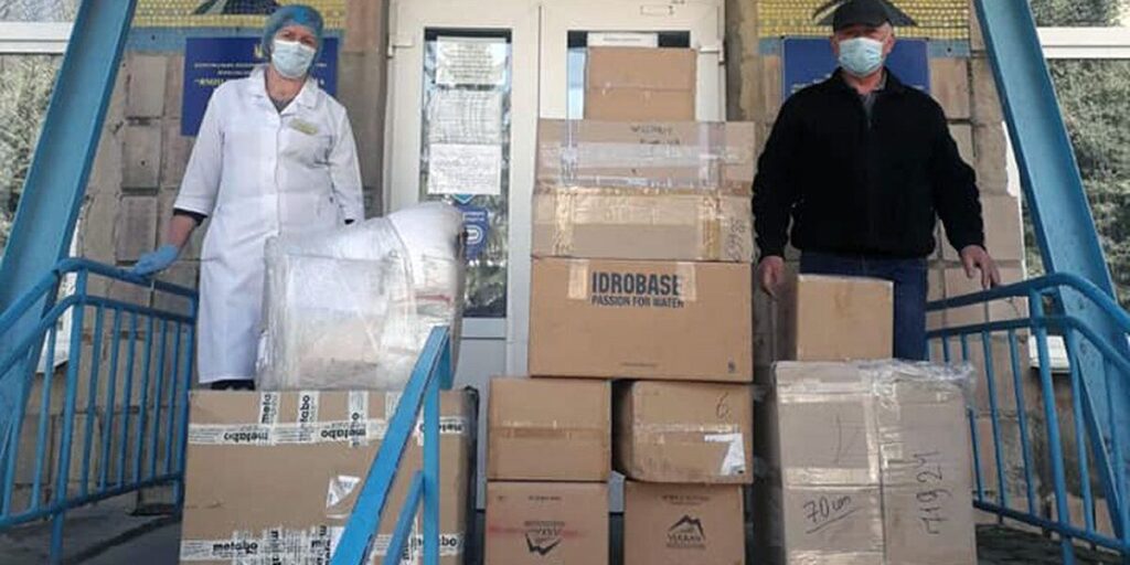До Ямпільської лікарні доставили засоби захисту для лікарів