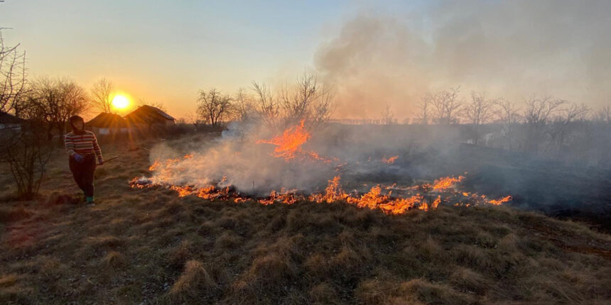 На Вінниччині не припиняються пожежі в екосистемах