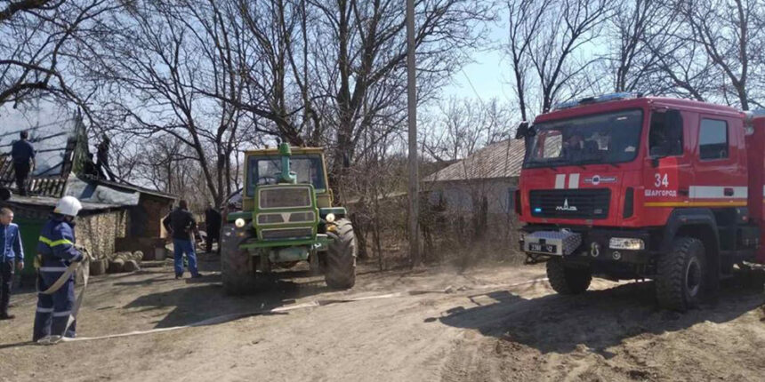 У Шаргородському районі через коротке замикання згоріла господарча будівля