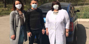 У Якушинцях держслужбовці відмовились від зарплати, щоб придбати для медиків засоби захисту