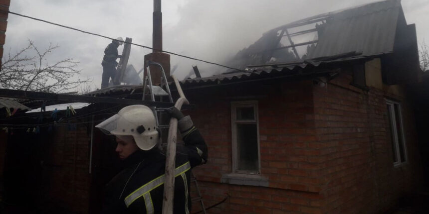 У Вінниці згорів дах будинку