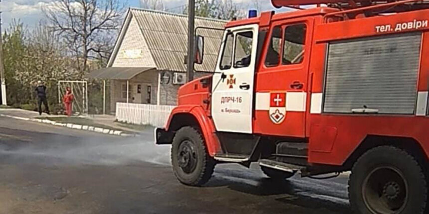 Рятувальники обробили дезинфікуючими засобами вулиці 6 сіл на Вінниччині